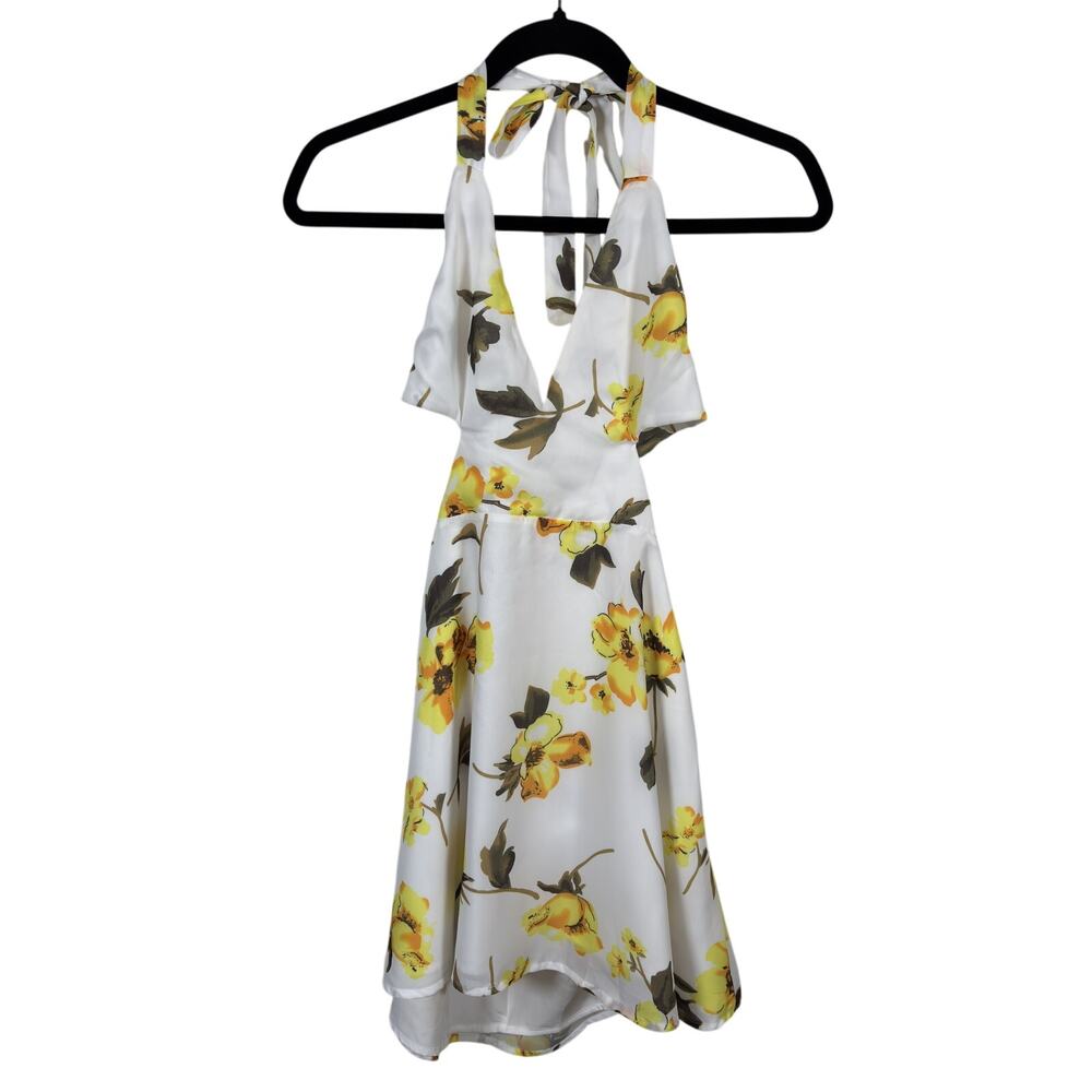Superdown Revolve Mini Dress Size Medium White Floral Simone Halter Cutout NWT